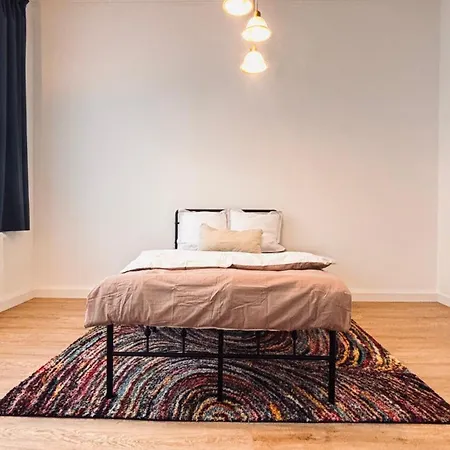 Stilvolles Altbau-Apartment Am Wasserturm - 2 Schlafzimmer - Bunter Garten アパート *